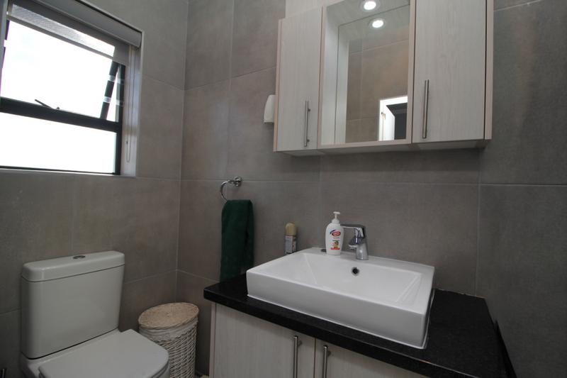 3 Bedroom Property for Sale in Reebok Western Cape